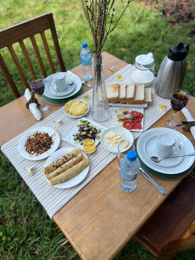 Bed and Breakfast Walk With Us Africa à Moshi Extérieur photo