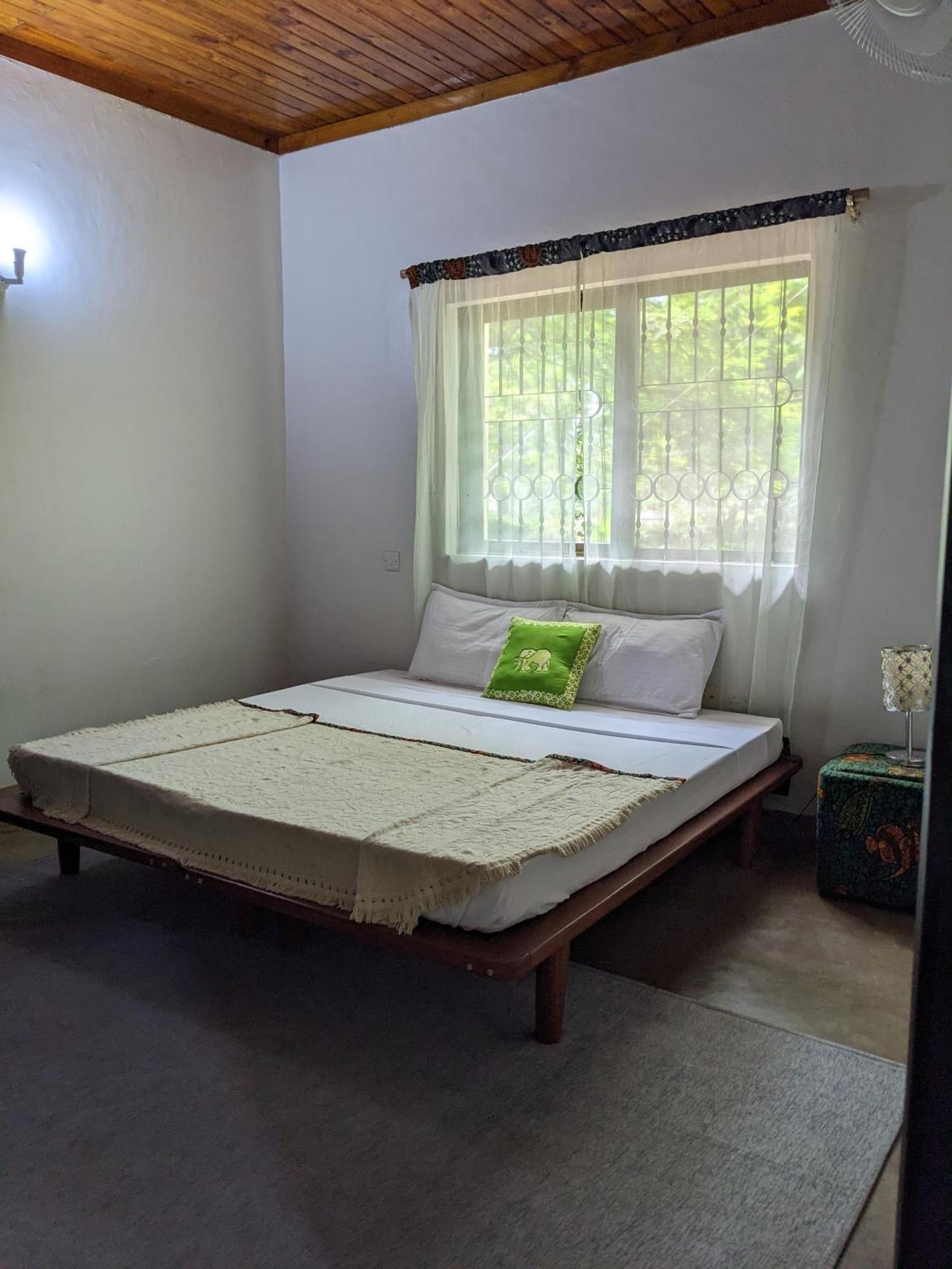 Bed and Breakfast Walk With Us Africa à Moshi Extérieur photo