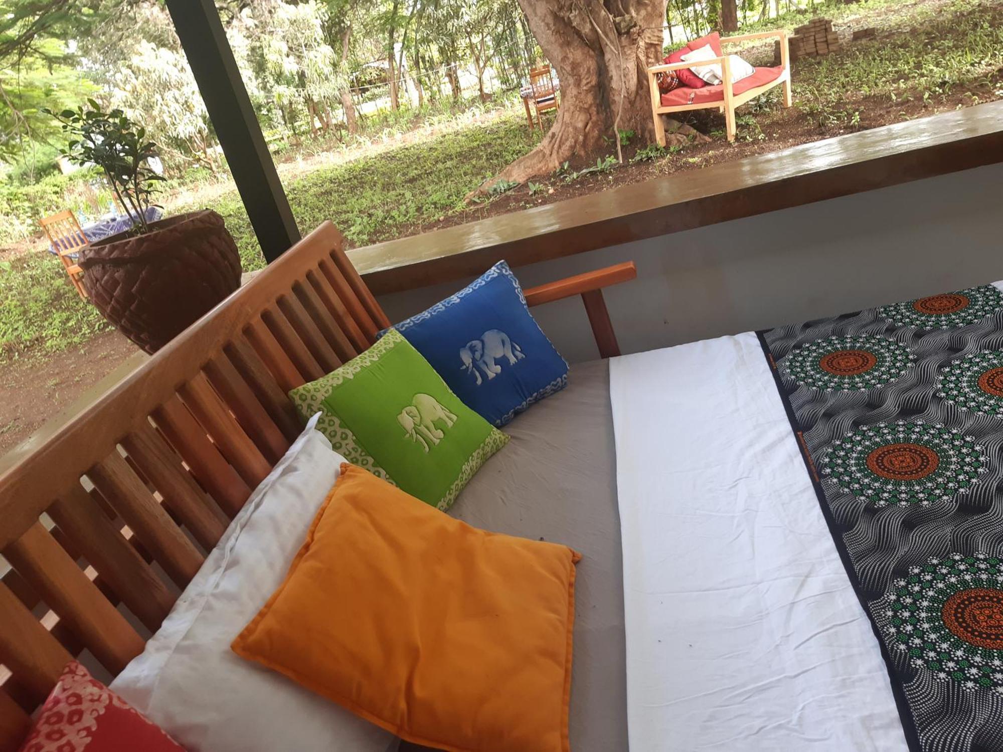 Bed and Breakfast Walk With Us Africa à Moshi Extérieur photo