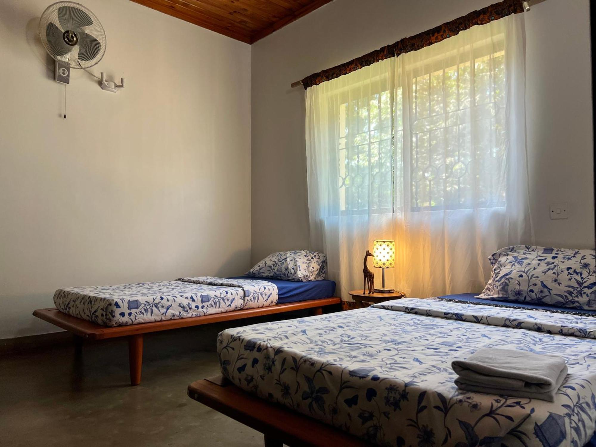 Bed and Breakfast Walk With Us Africa à Moshi Extérieur photo
